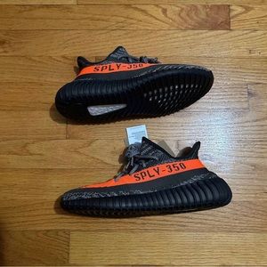 Yeezy Boost 350 V2 Carbon Beluga